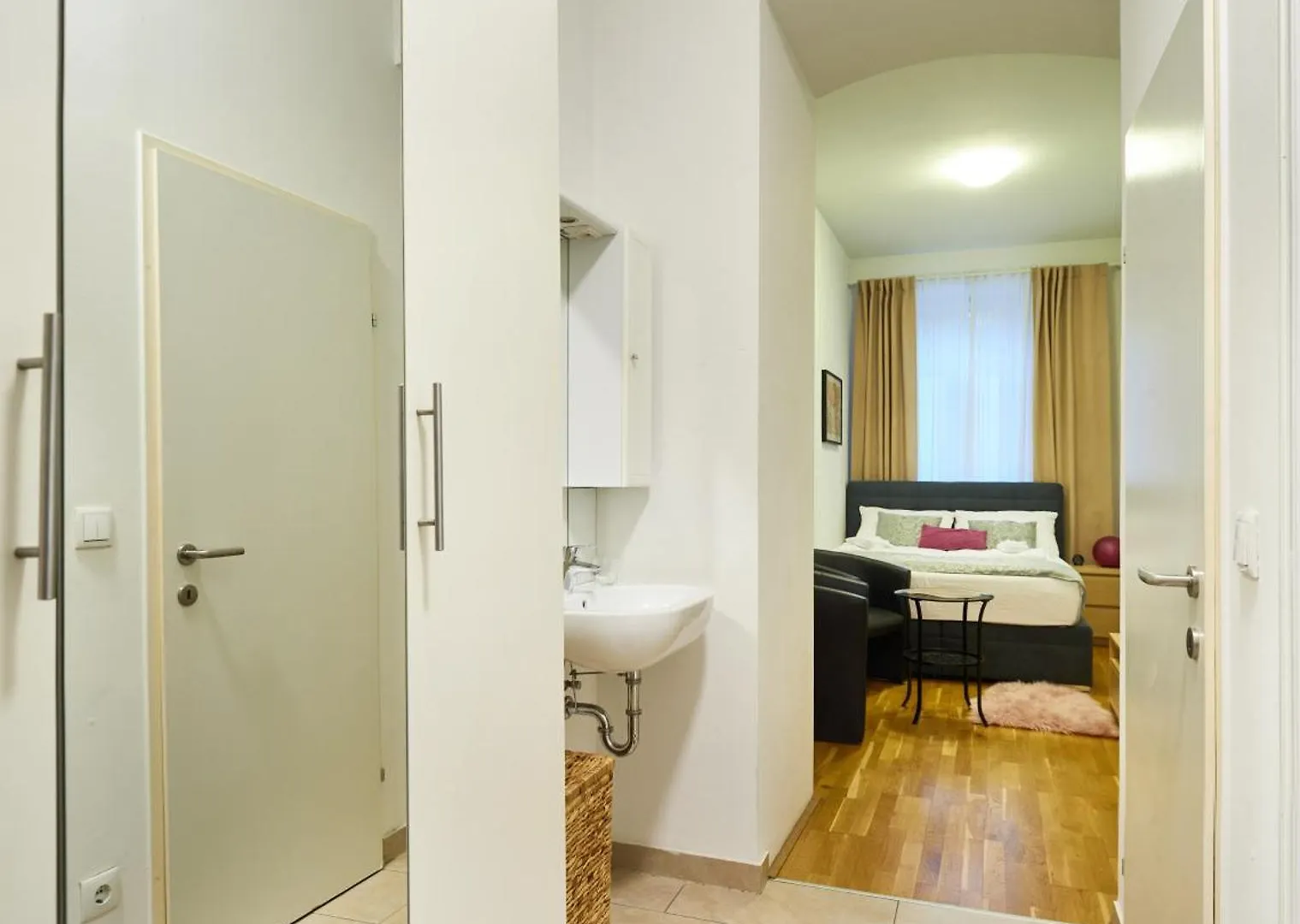 Flarent Economy Apartments Vienna